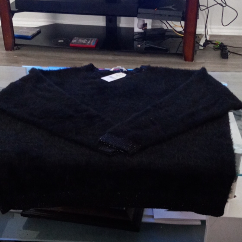 Eyelash sweater
